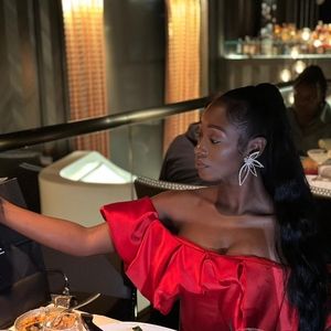 Meet your Posher, Tasheba